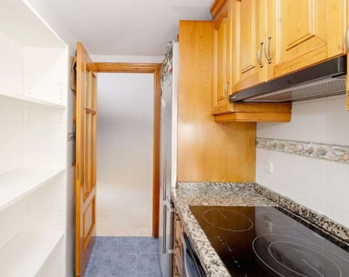 Penthouse te koop in Estepona | 3 slaapkamers H5432038