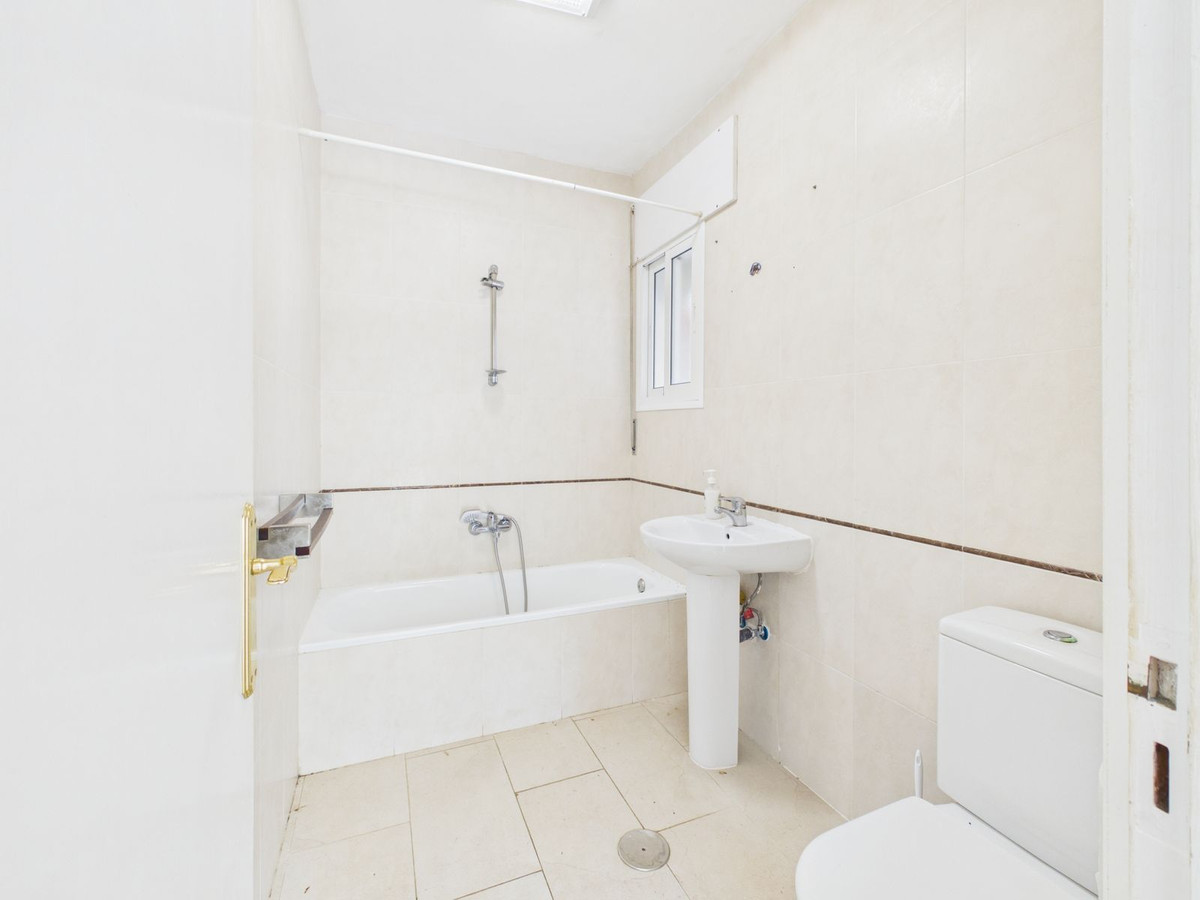 Appartement te koop in Estepona | 1 slaapkamers H5432149