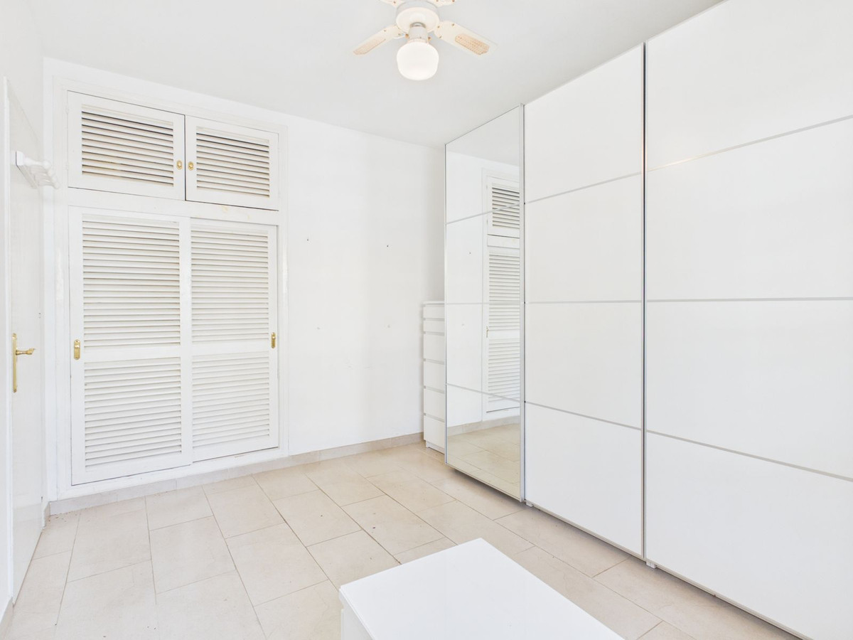 Appartement te koop in Estepona | 1 slaapkamers H5432149