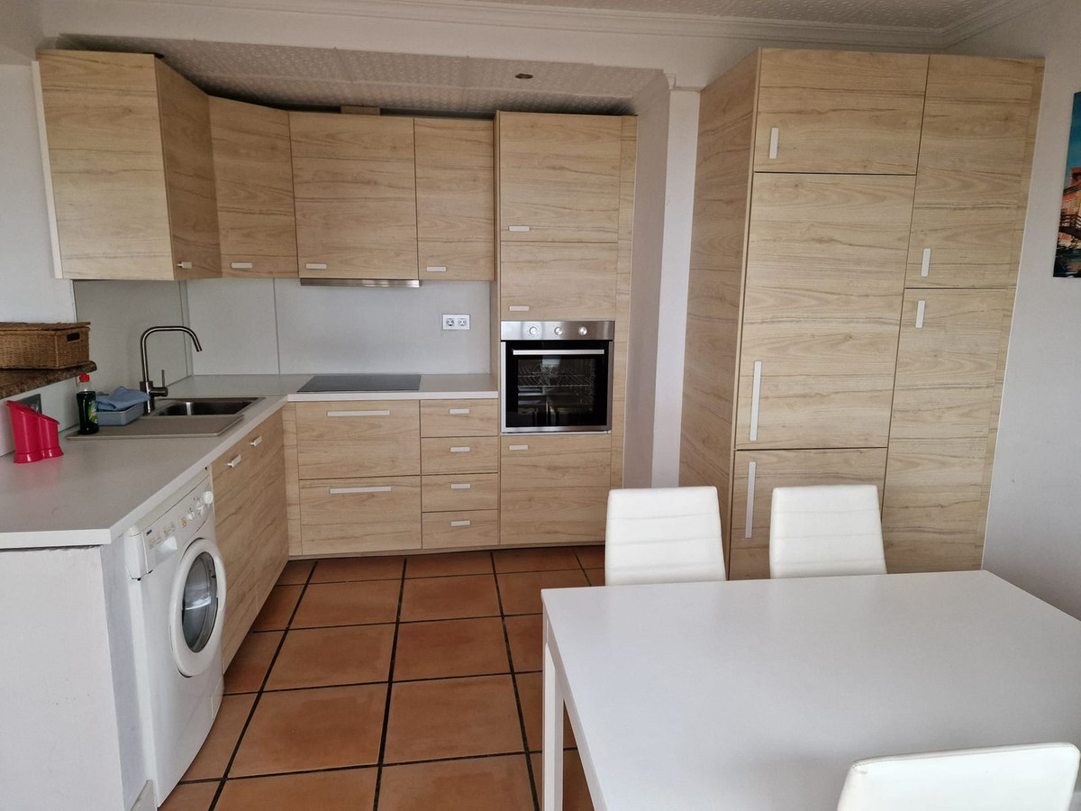 Appartement te koop in Estepona | 2 slaapkamers H5433193