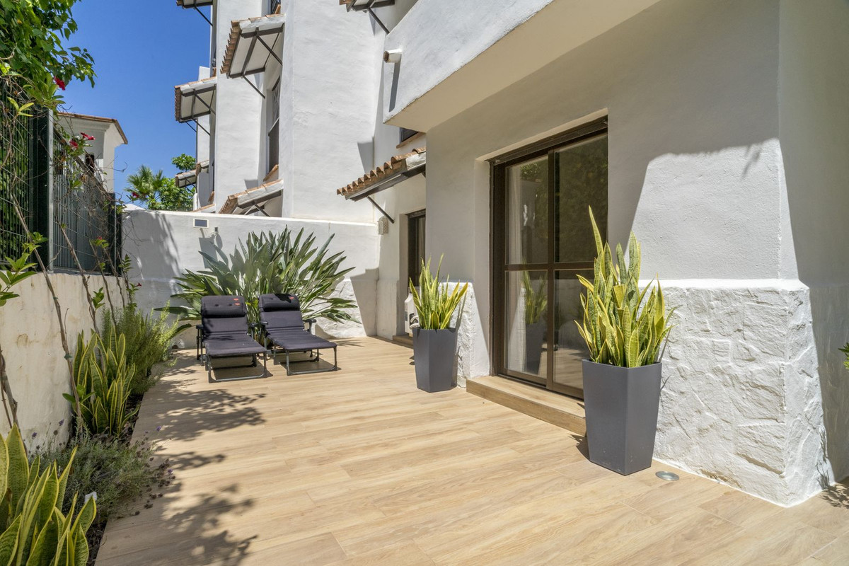 Appartement te koop in Estepona | 2 slaapkamers H5433238