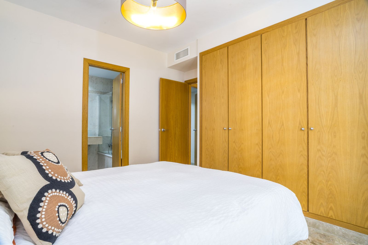 Appartement te koop in Estepona | 2 slaapkamers H5433238