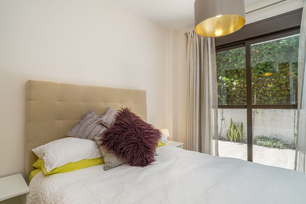Appartement te koop in Estepona | 2 slaapkamers H5433238