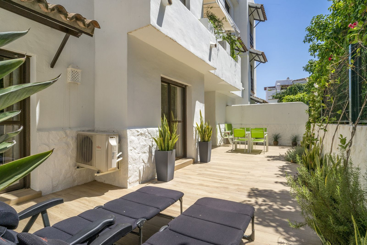 Appartement te koop in Estepona | 2 slaapkamers H5433238