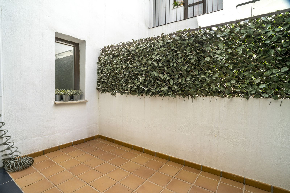 Appartement te koop in Estepona | 2 slaapkamers H5433238