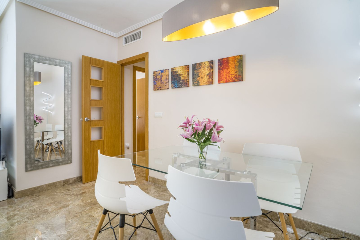 Appartement te koop in Estepona | 2 slaapkamers H5433238