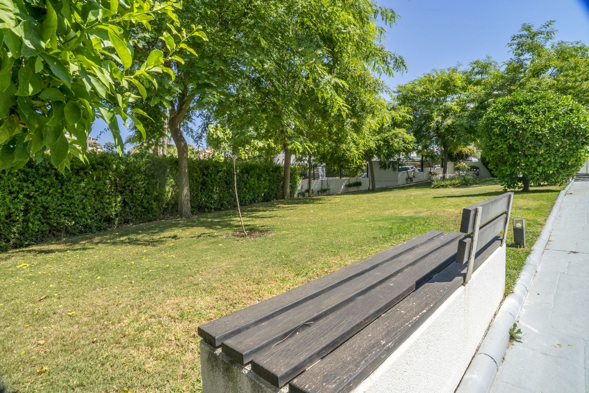 Appartement te koop in Estepona | 2 slaapkamers H5433238
