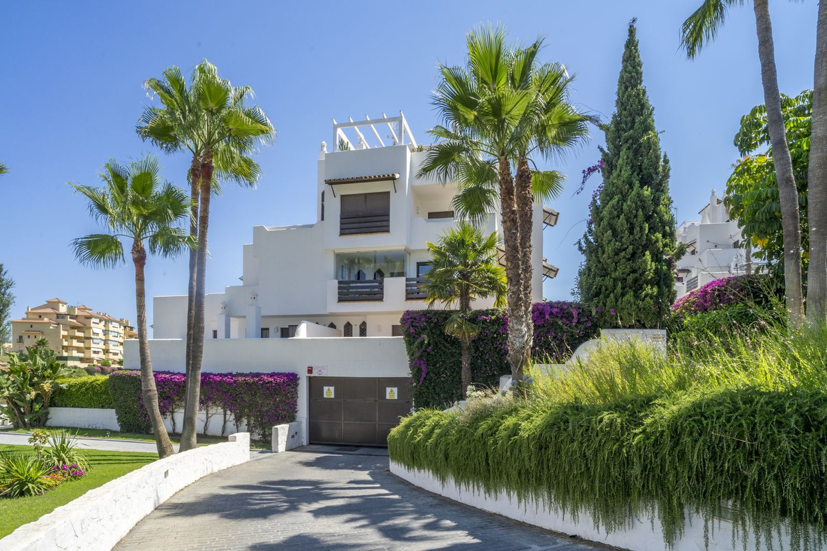 Appartement te koop in Estepona | 2 slaapkamers H5433238