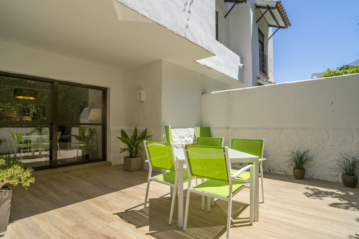 Appartement te koop in Estepona | 2 slaapkamers H5433238