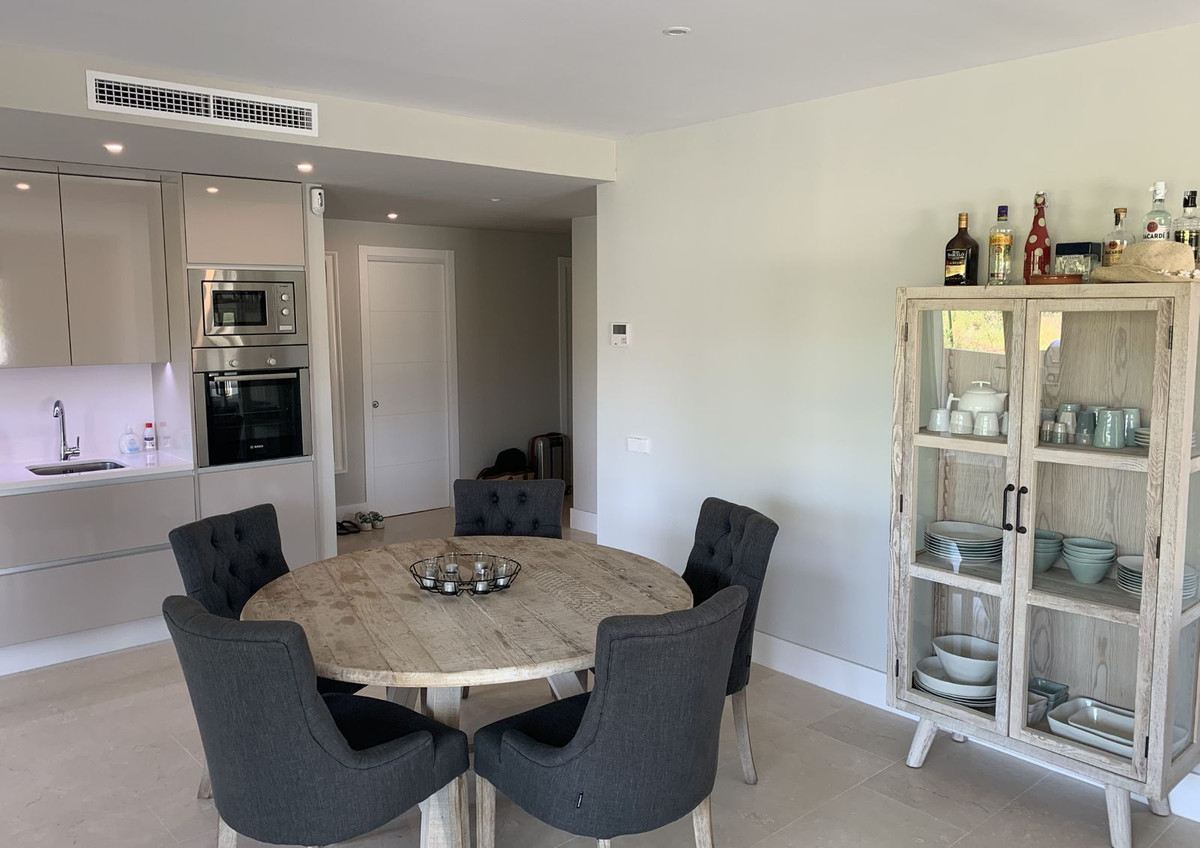 Appartement te koop in Estepona | 2 slaapkamers H5433289