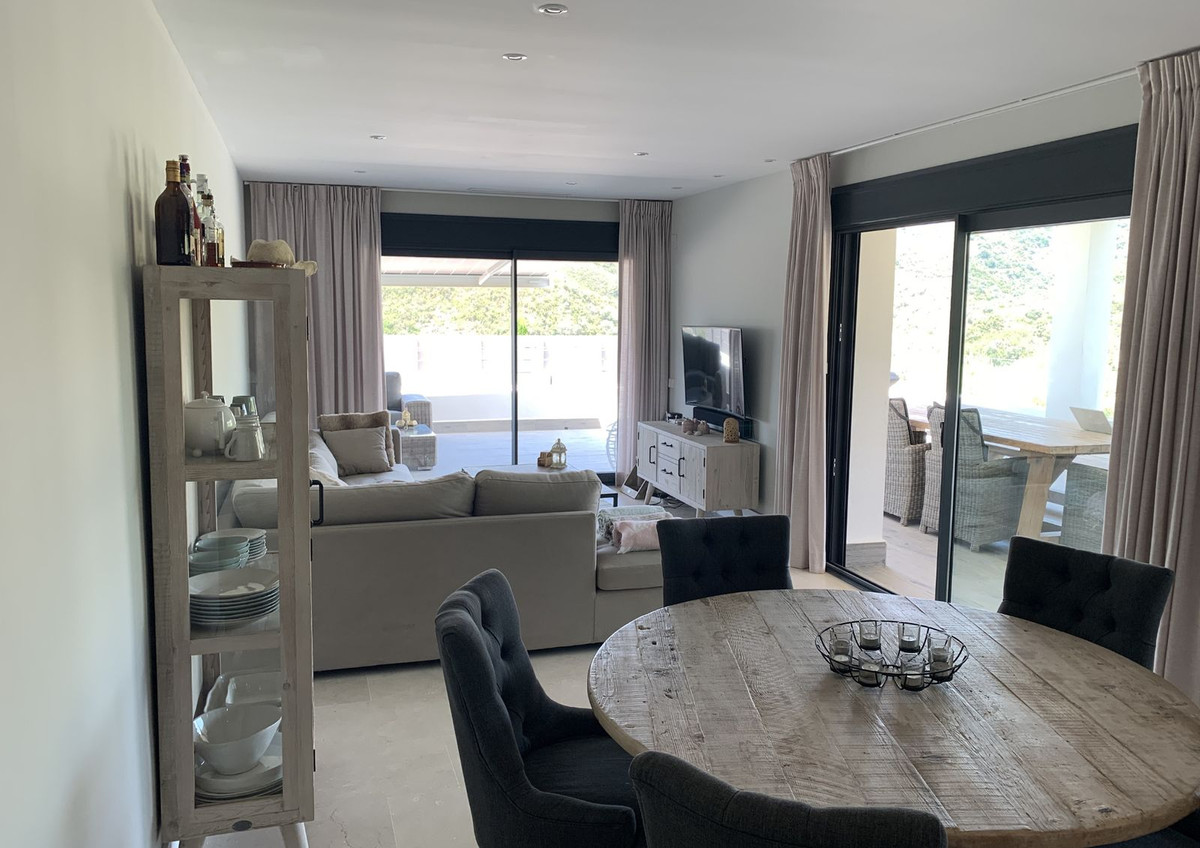 Appartement te koop in Estepona | 2 slaapkamers H5433289