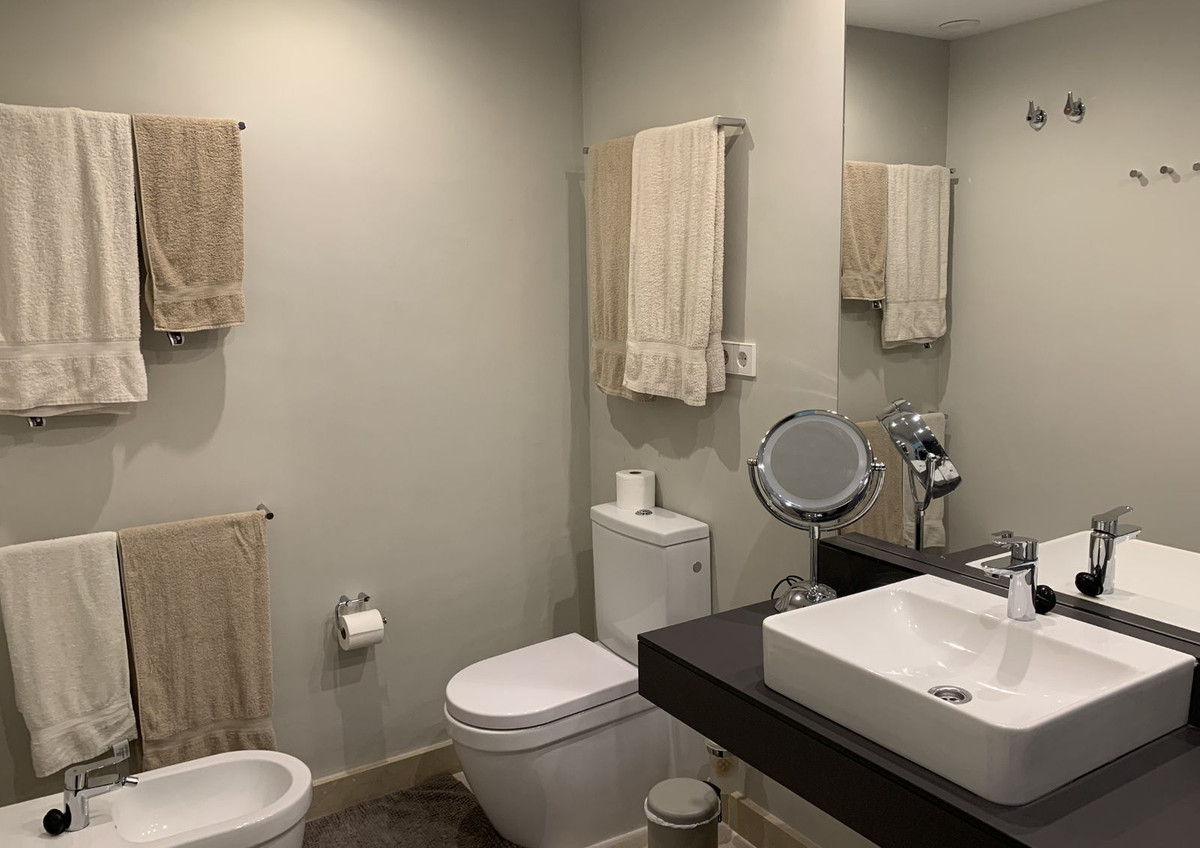 Appartement te koop in Estepona | 2 slaapkamers H5433289