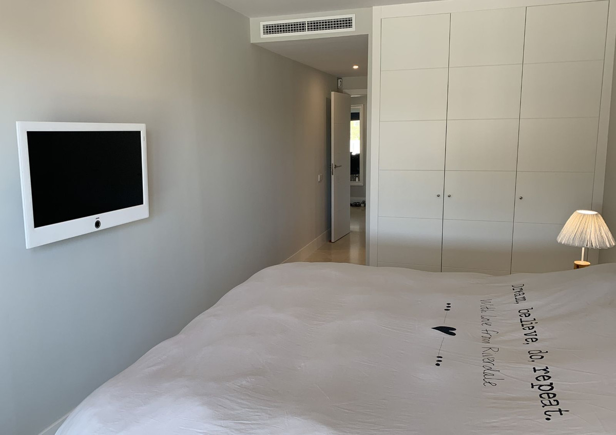 Appartement te koop in Estepona | 2 slaapkamers H5433289