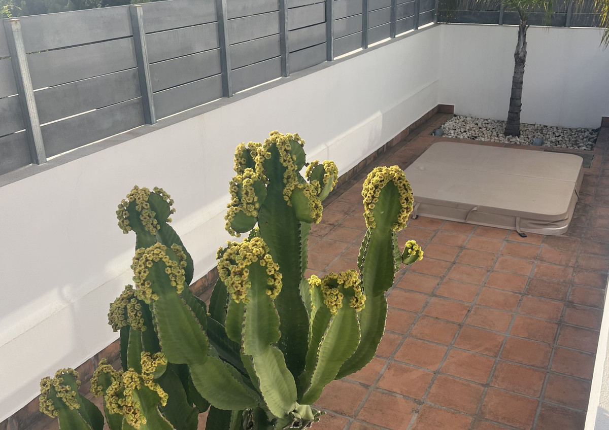 Appartement te koop in Estepona | 2 slaapkamers H5433289