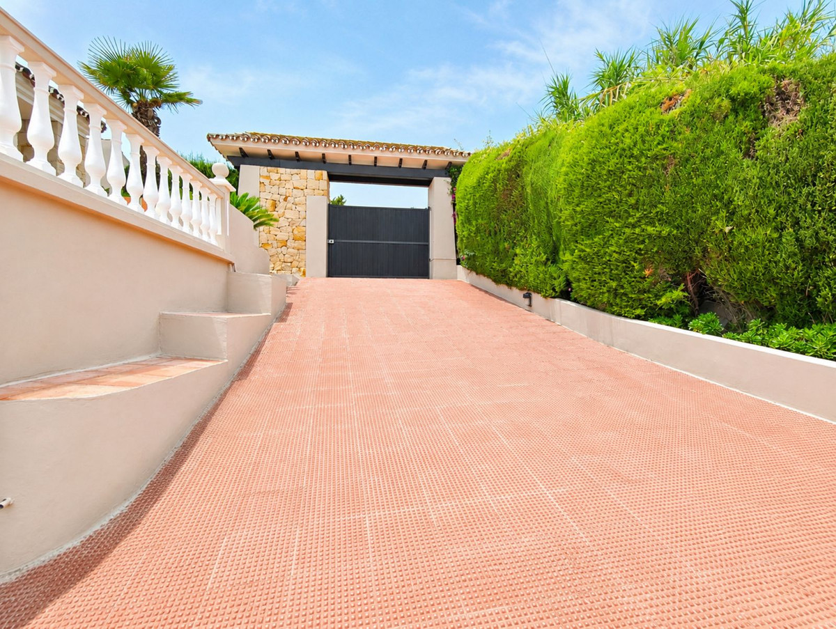 Appartement te koop in Estepona | 5 slaapkamers H5433811