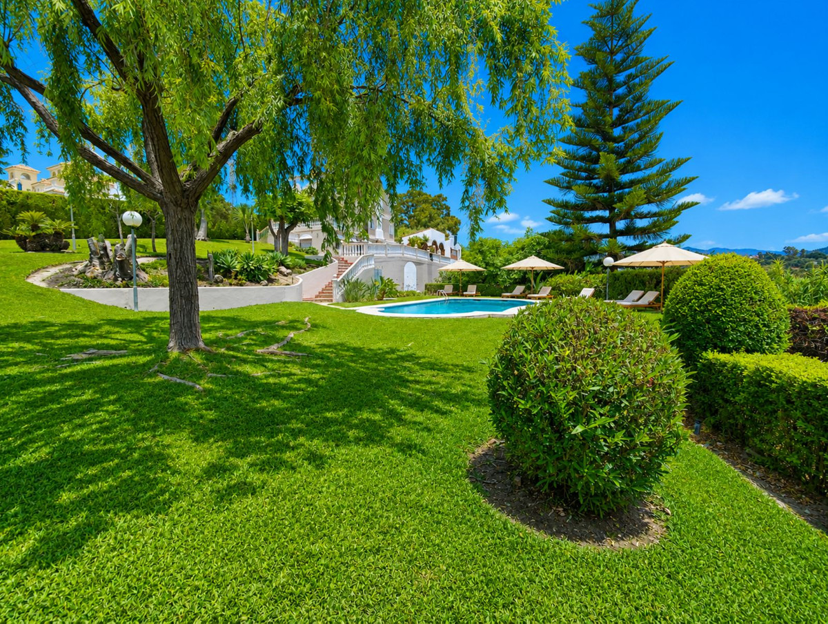Appartement te koop in Estepona | 5 slaapkamers H5433811
