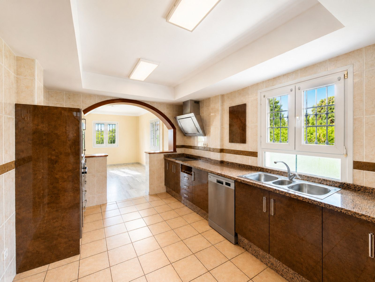 Appartement te koop in Estepona | 5 slaapkamers H5433811