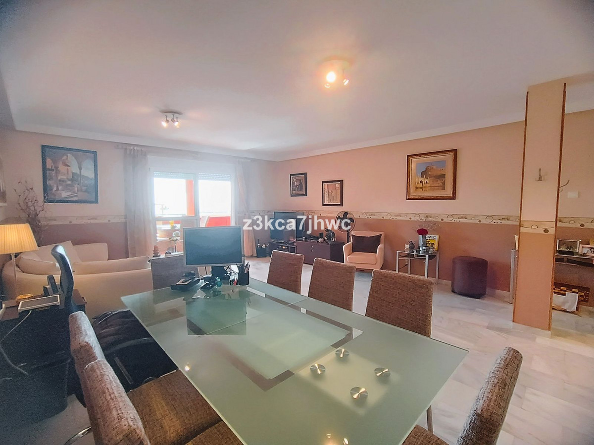 Appartement te koop in Estepona | 3 slaapkamers H5434012