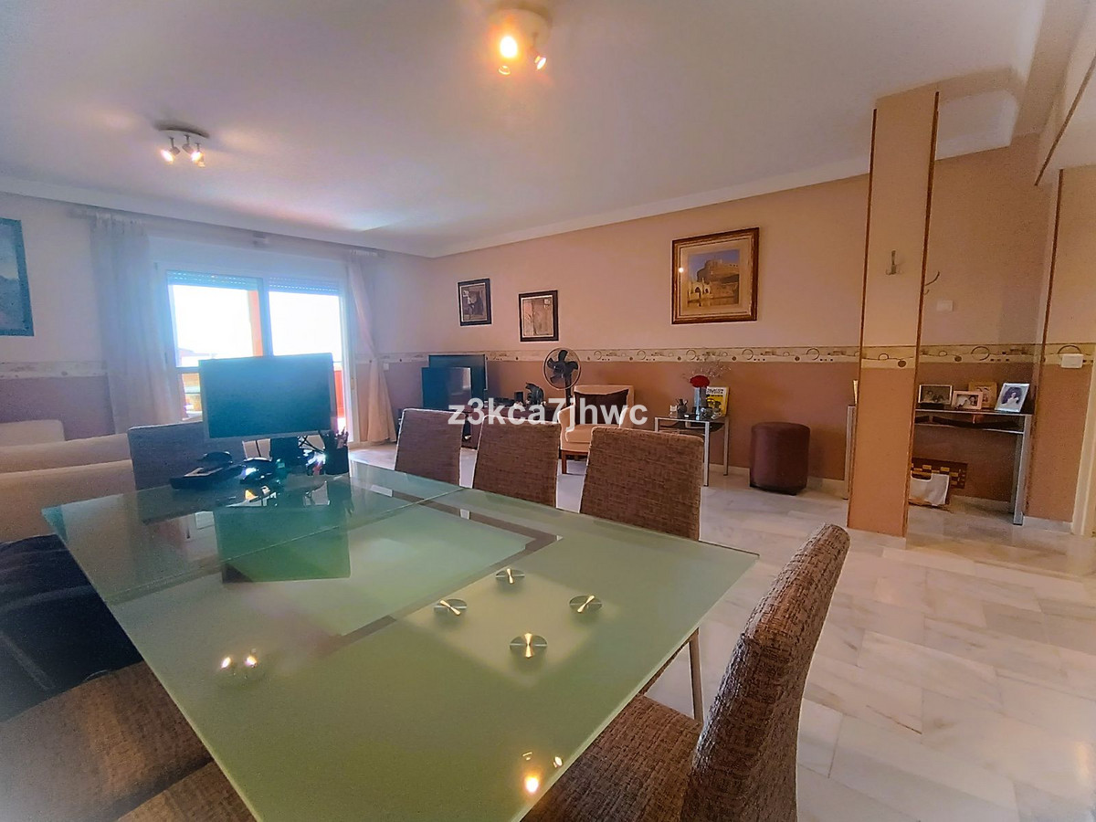 Appartement te koop in Estepona | 3 slaapkamers H5434012