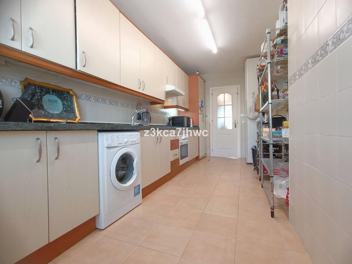 Appartement te koop in Estepona | 3 slaapkamers H5434012