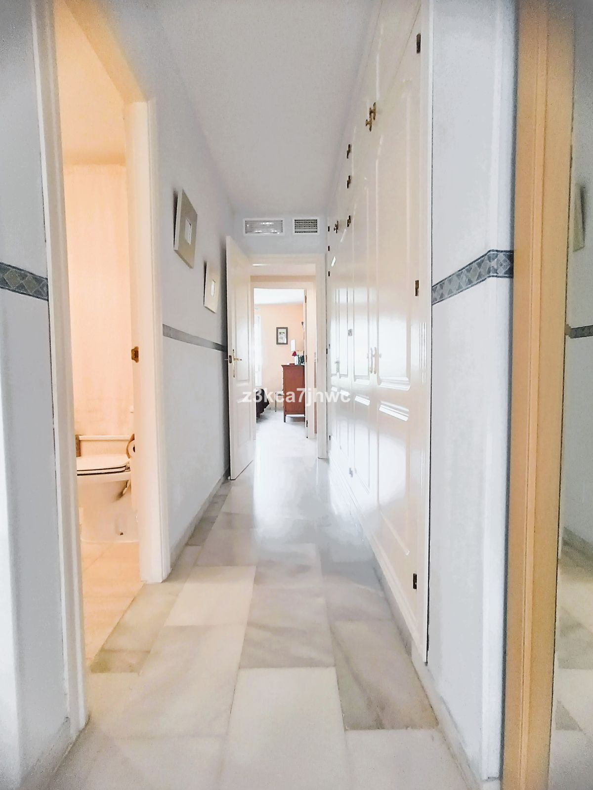 Appartement te koop in Estepona | 3 slaapkamers H5434012