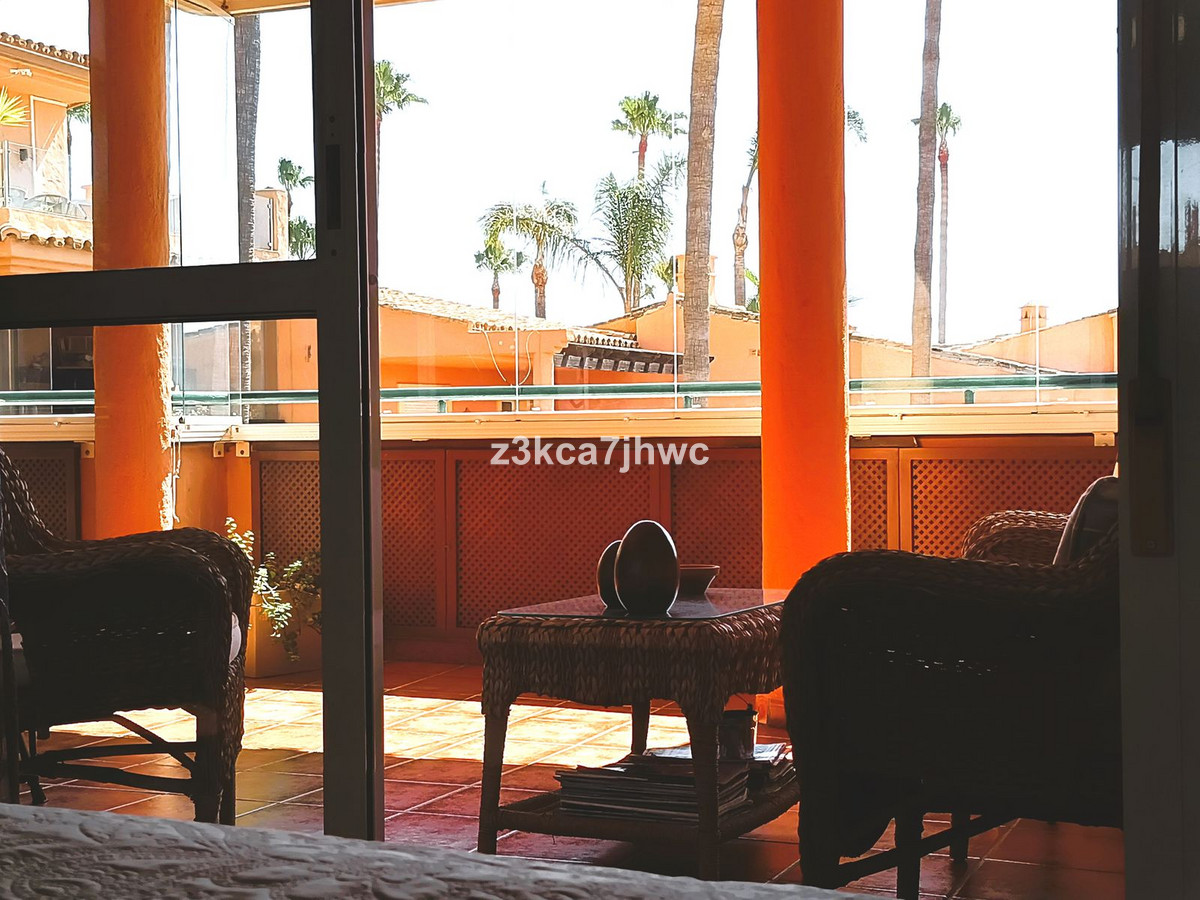 Appartement te koop in Estepona | 3 slaapkamers H5434012