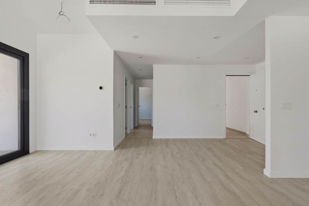 Appartement te koop in Estepona | 3 slaapkamers H5434882