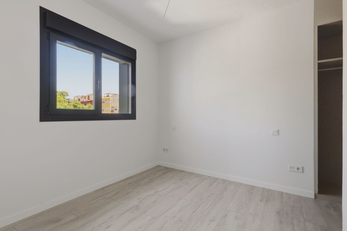 Appartement te koop in Estepona | 3 slaapkamers H5434882