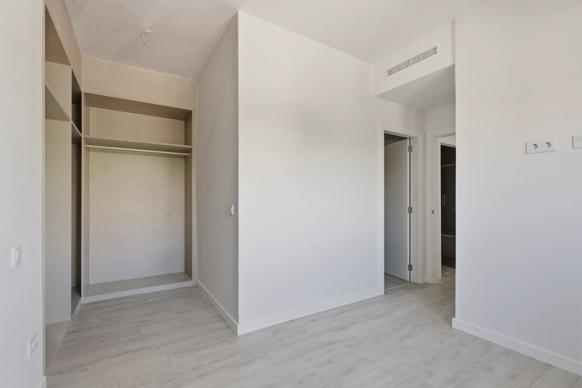 Appartement te koop in Estepona | 3 slaapkamers H5434882
