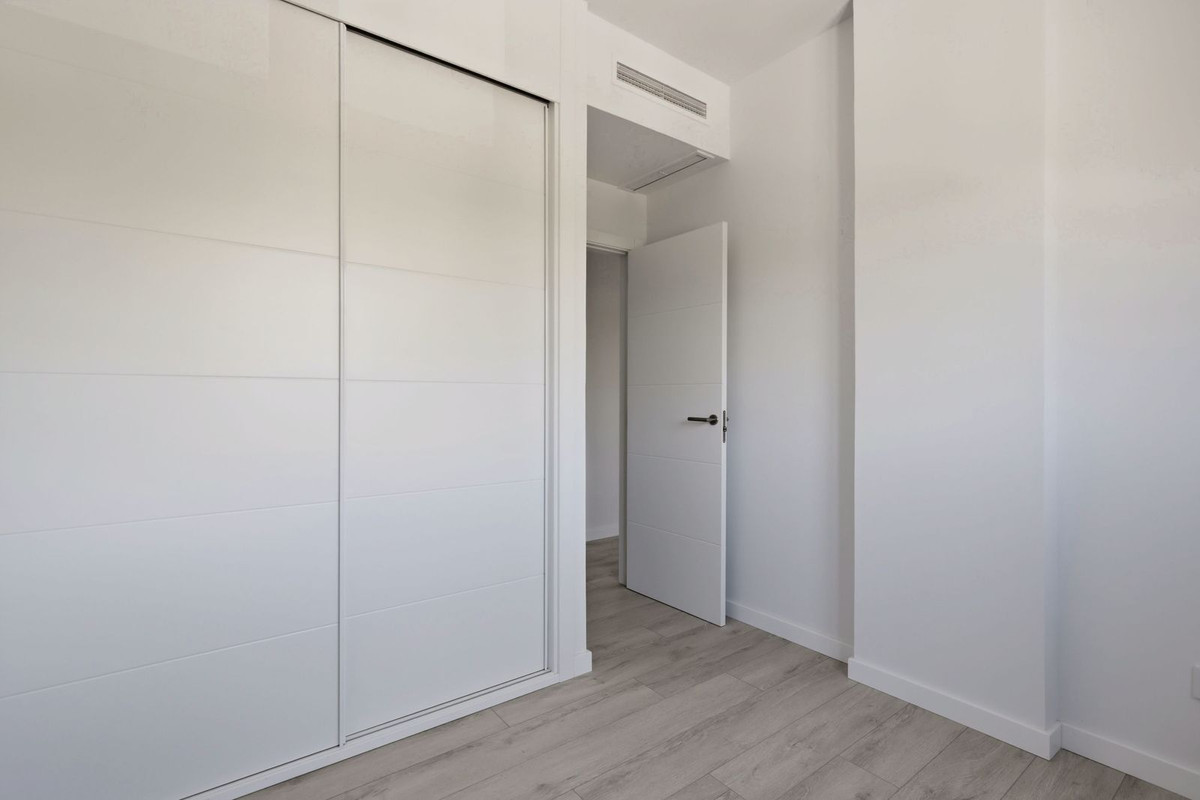 Appartement te koop in Estepona | 3 slaapkamers H5434882