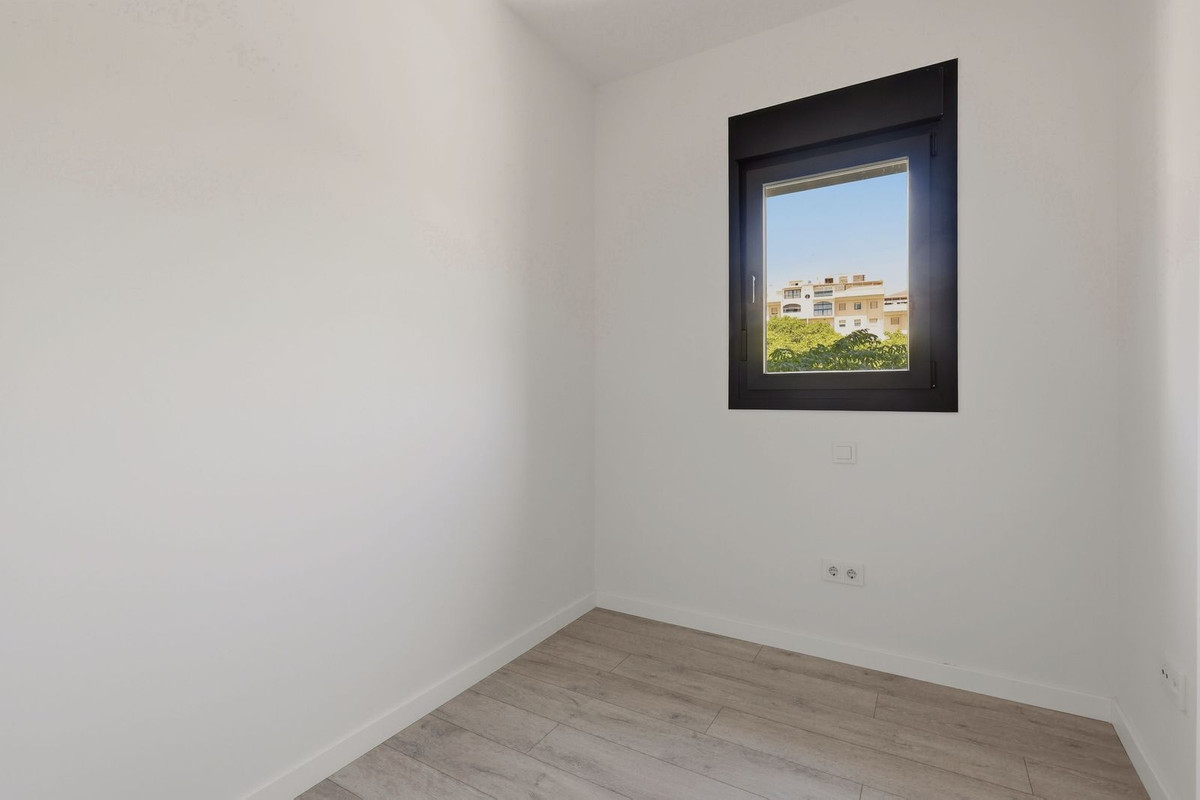 Appartement te koop in Estepona | 3 slaapkamers H5434882