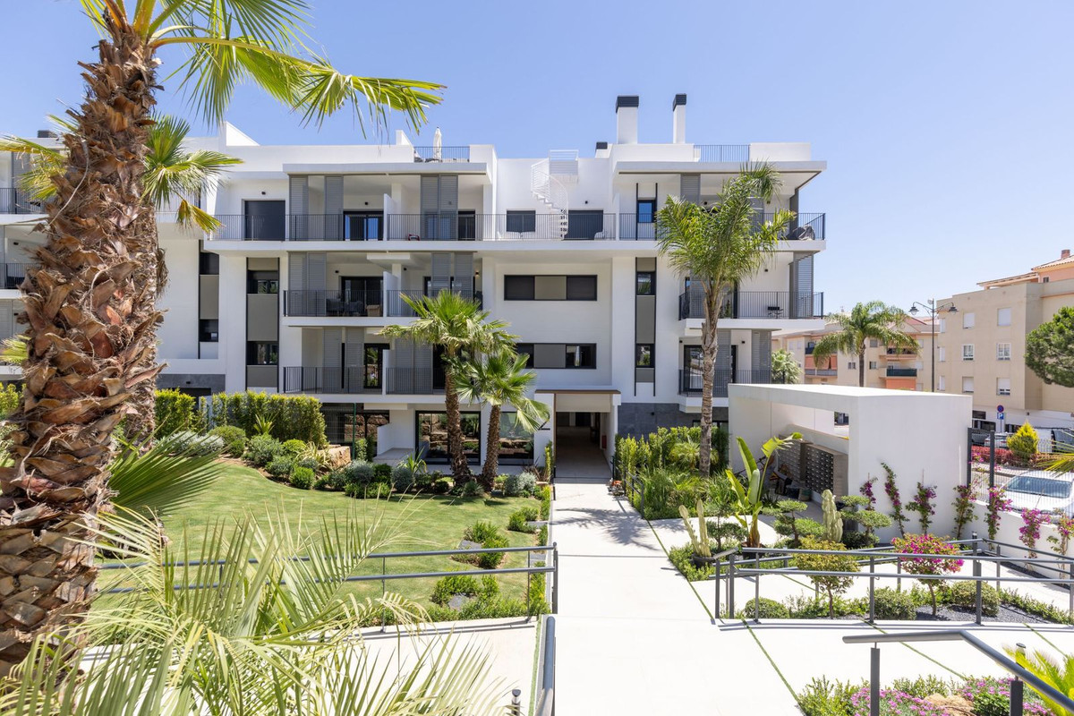 Appartement te koop in Estepona | 3 slaapkamers H5434882