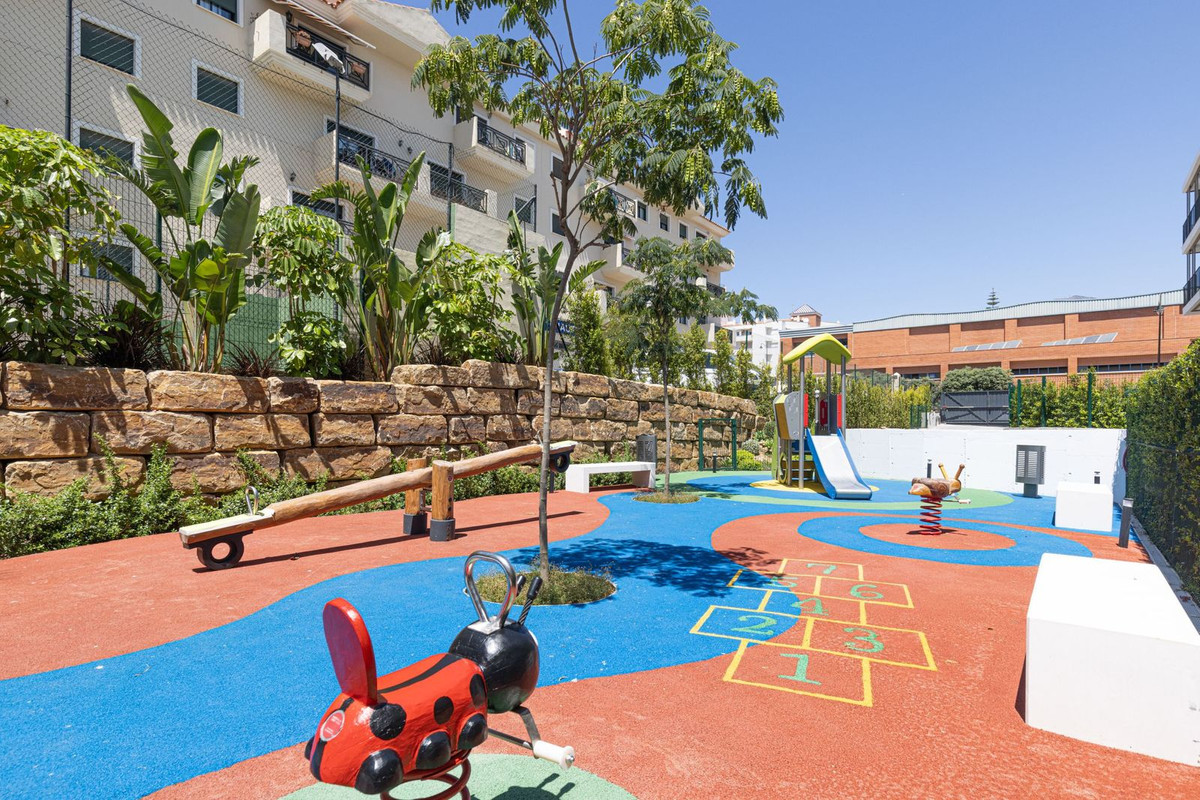 Appartement te koop in Estepona | 3 slaapkamers H5434882