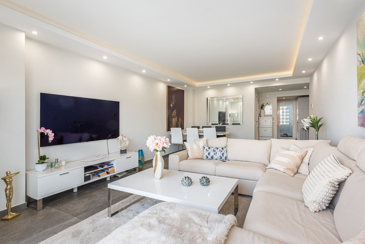 Penthouse te koop in Estepona | 2 slaapkamers H5434972