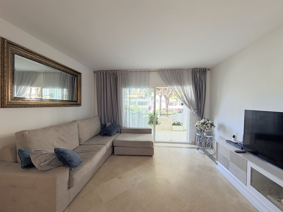 Appartement te koop in Estepona | 3 slaapkamers H5435722