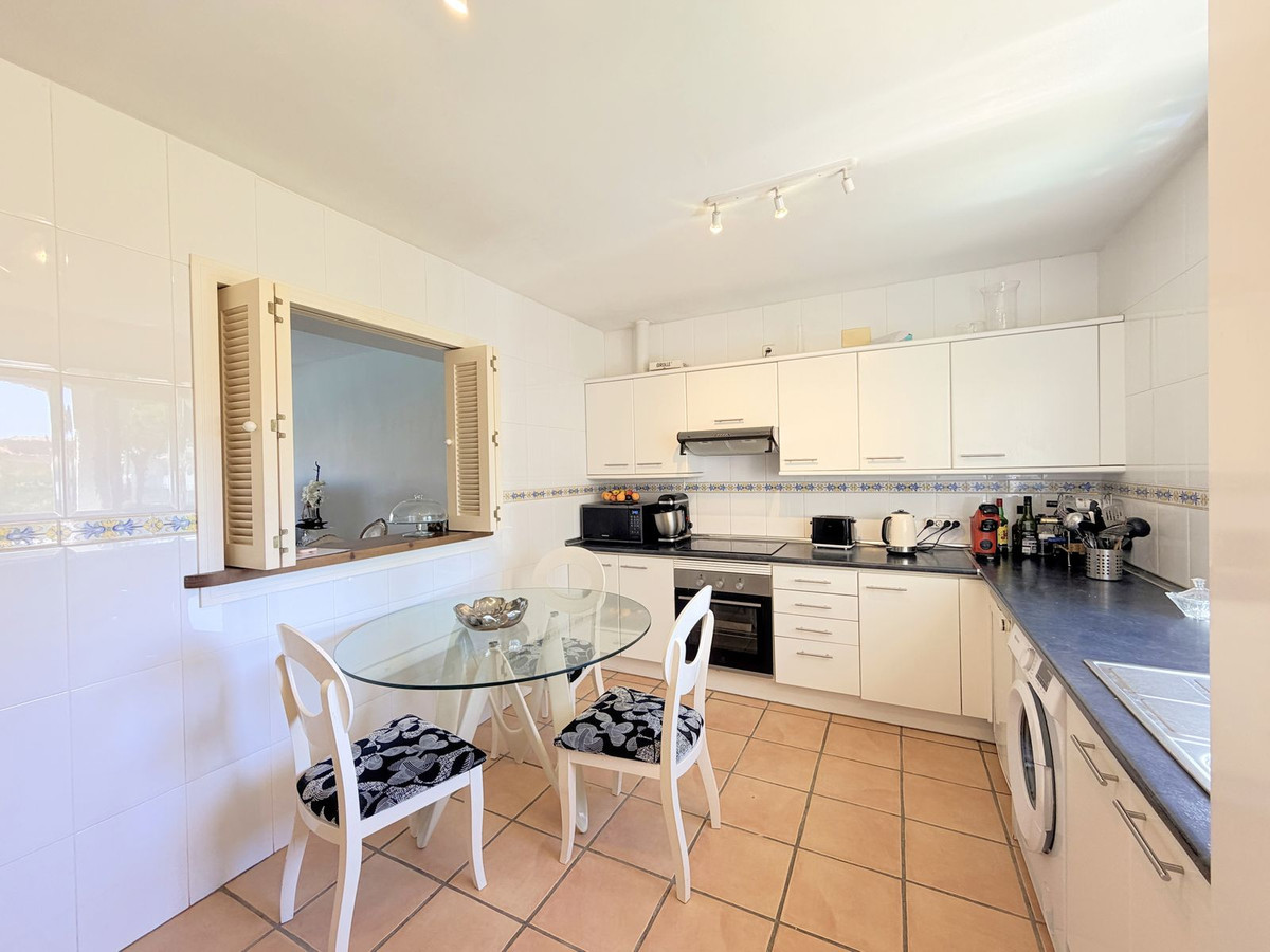 Appartement te koop in Estepona | 3 slaapkamers H5435722