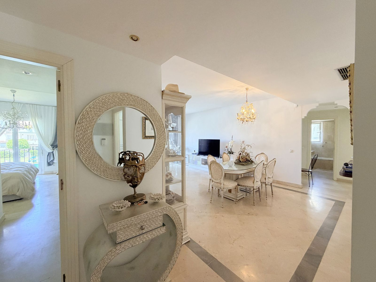 Appartement te koop in Estepona | 3 slaapkamers H5435722
