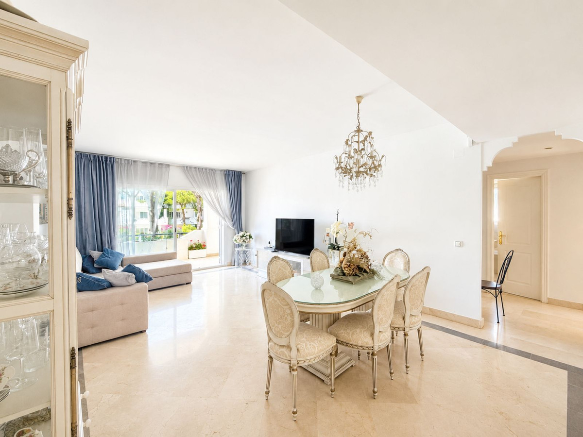 Appartement te koop in Estepona | 3 slaapkamers H5435722