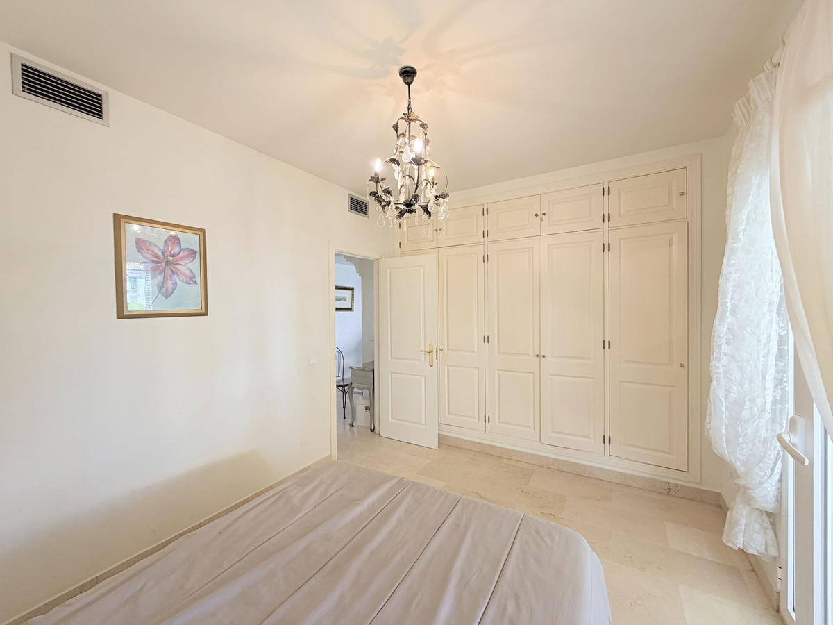 Appartement te koop in Estepona | 3 slaapkamers H5435722
