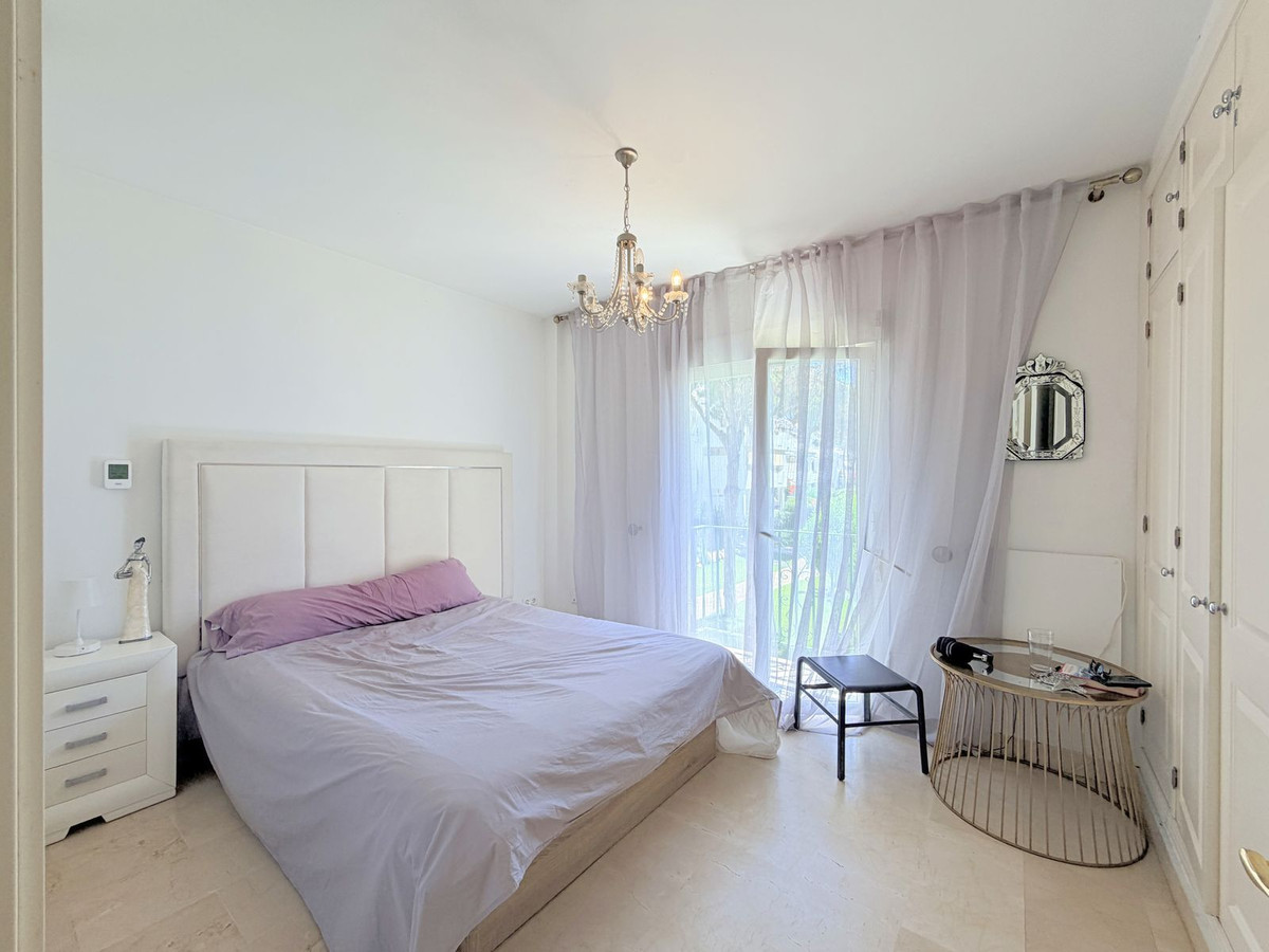 Appartement te koop in Estepona | 3 slaapkamers H5435722