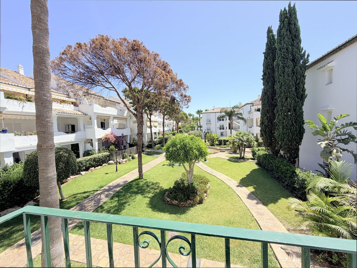 Appartement te koop in Estepona | 3 slaapkamers H5435722