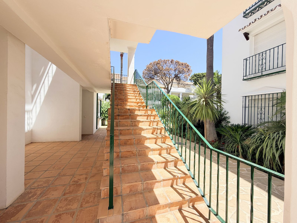 Appartement te koop in Estepona | 3 slaapkamers H5435722