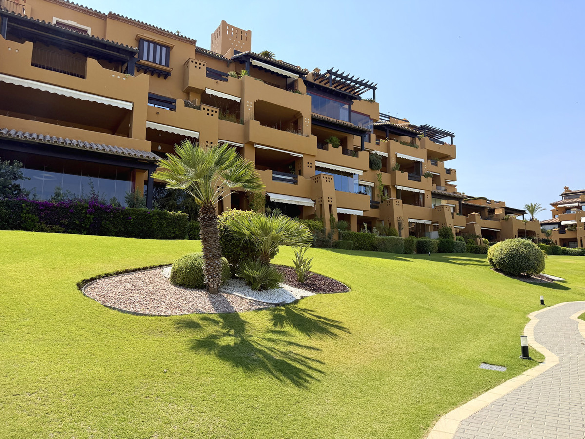 Appartement te koop in Estepona | 2 slaapkamers H5436232