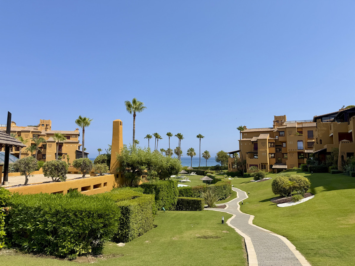 Appartement te koop in Estepona | 2 slaapkamers H5436232