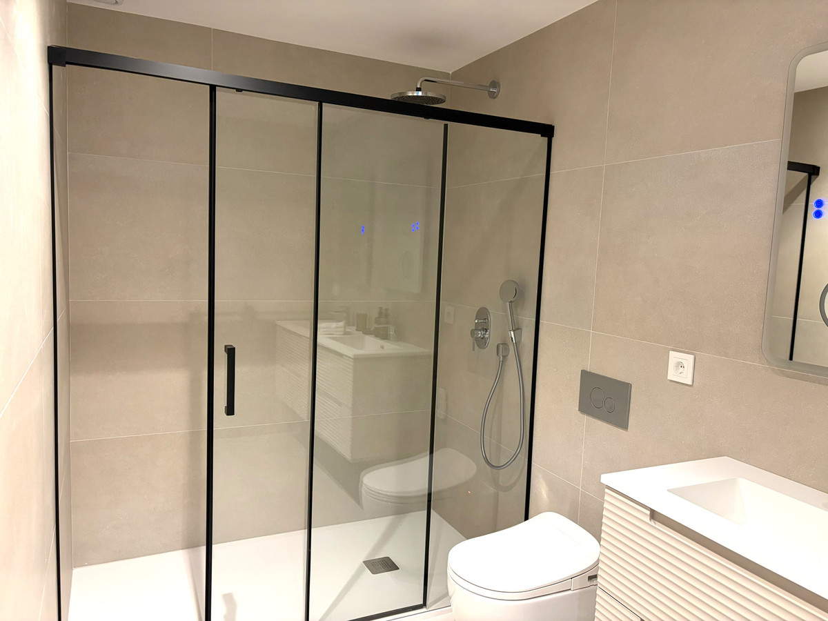 Appartement te koop in Estepona | 4 slaapkamers H5436250