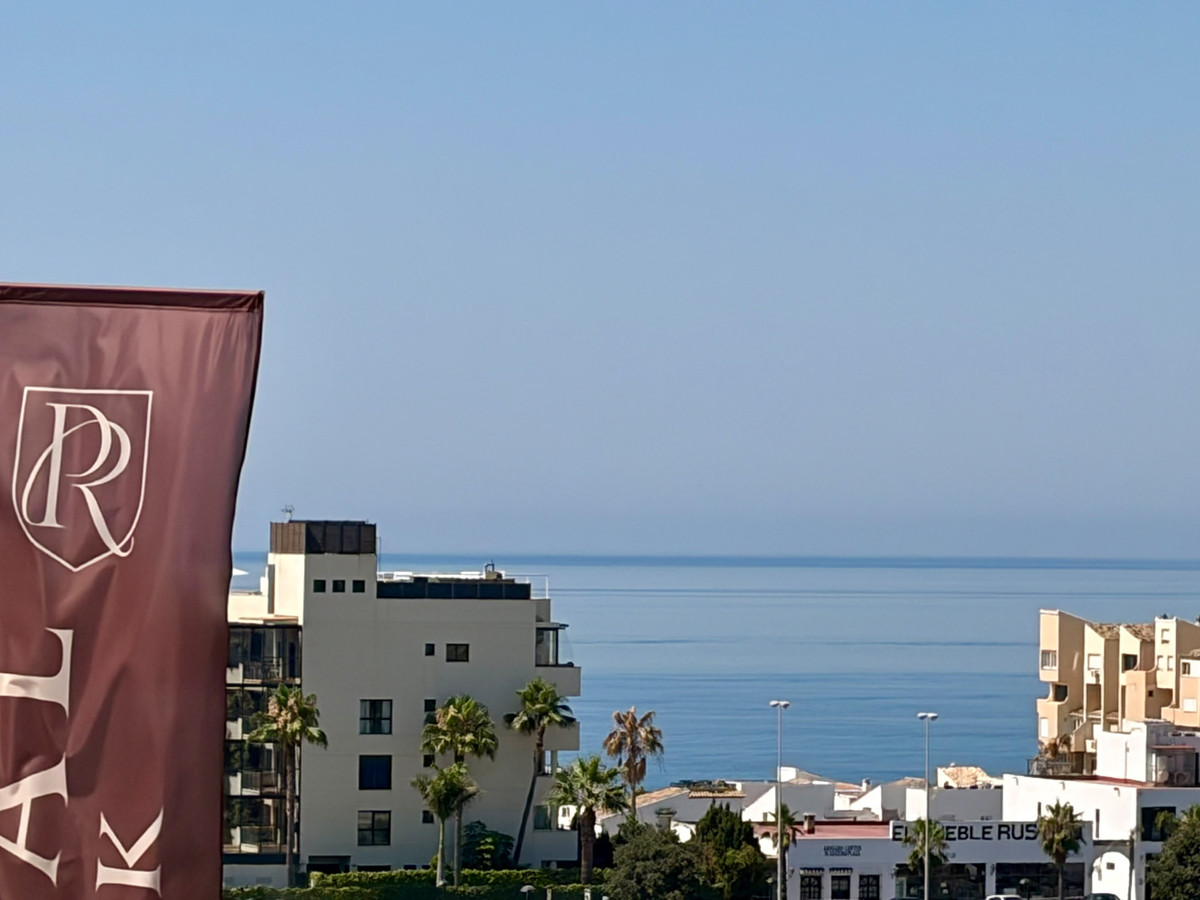 Appartement te koop in Estepona | 4 slaapkamers H5436250