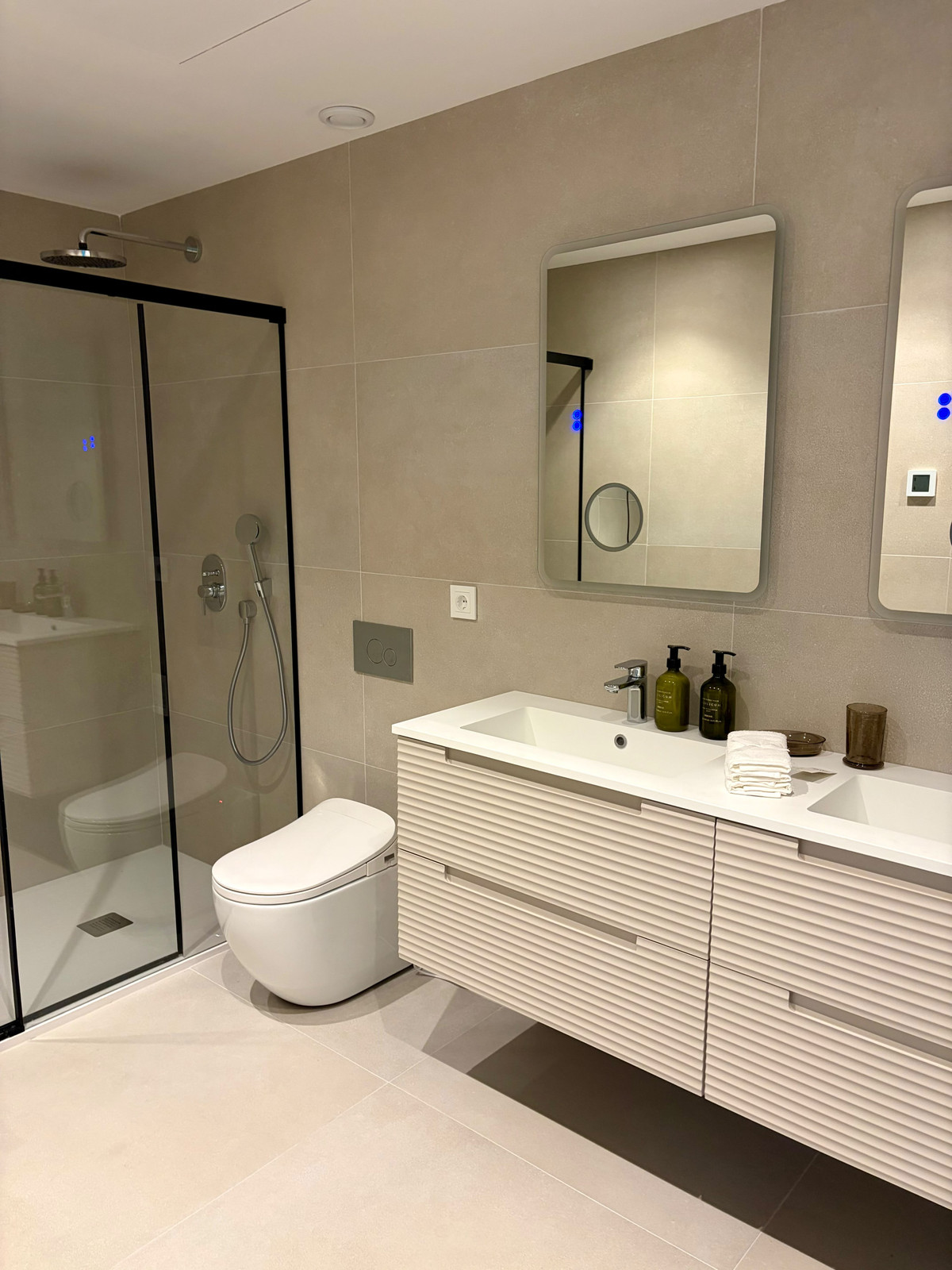 Appartement te koop in Estepona | 4 slaapkamers H5436250