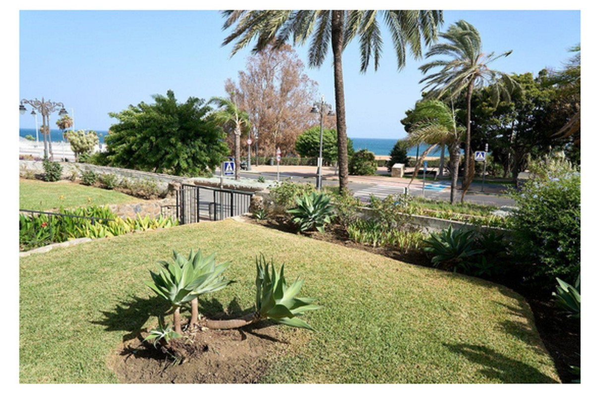 Appartement te koop in Estepona | 3 slaapkamers H5437039