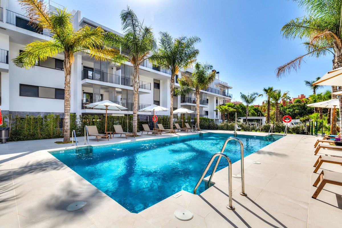 Appartement te koop in Estepona | 2 slaapkamers H5437429