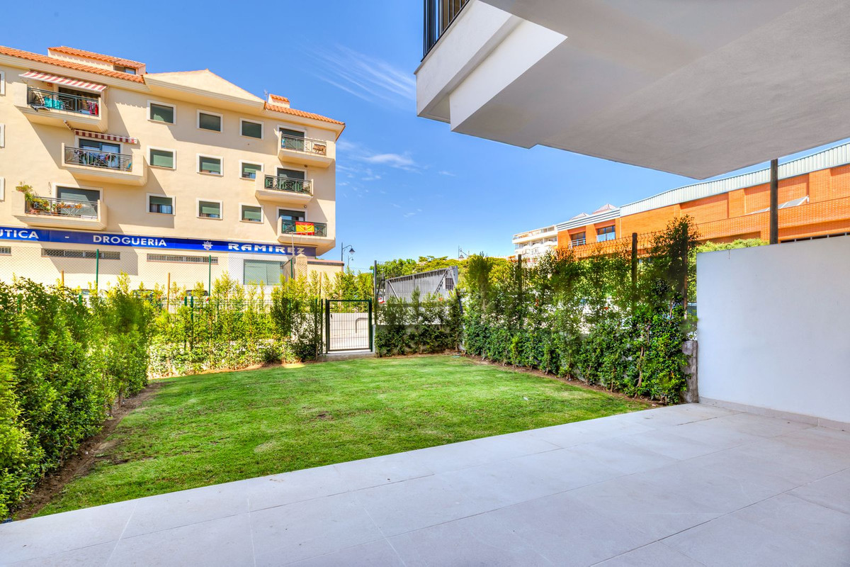 Appartement te koop in Estepona | 2 slaapkamers H5437429